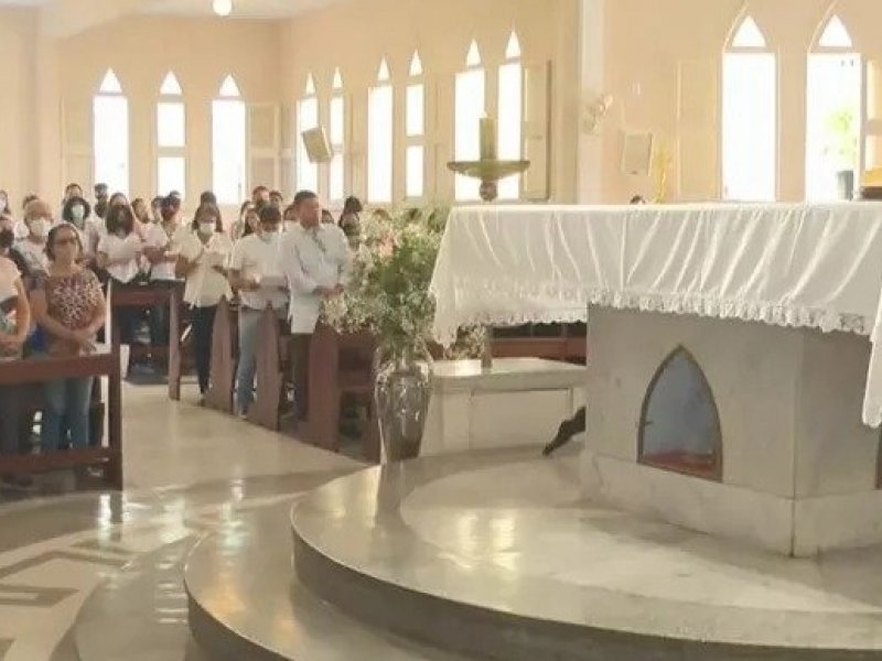 Imagem de Caso Cristal: Familiares e amigos participam de missa de 7º dia em Salvador