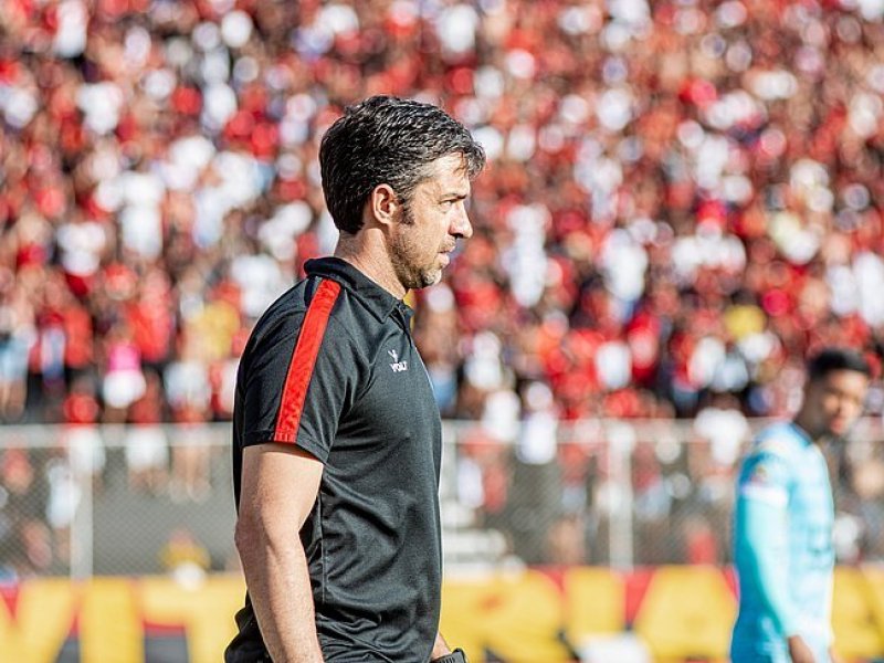 Imagem de Burse convoca torcida do Vitória para lotar o Barradão na decisão contra o Brasil-RS