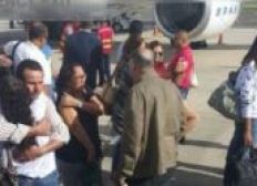 Imagem de Passageiros passam por momentos de pânico em Salvador após pássaro entrar na turbina do avião