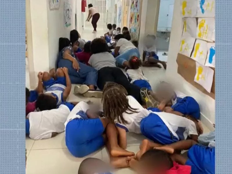 Imagem de Crianças e funcionárias se jogam no chão da creche durante tiroteio em Salvador