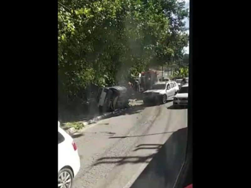 Imagem de Acidente entre dois veículos deixa feridos em Cajazeiras