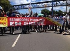 Imagem de Servidores grevistas receberão salários em Salvador