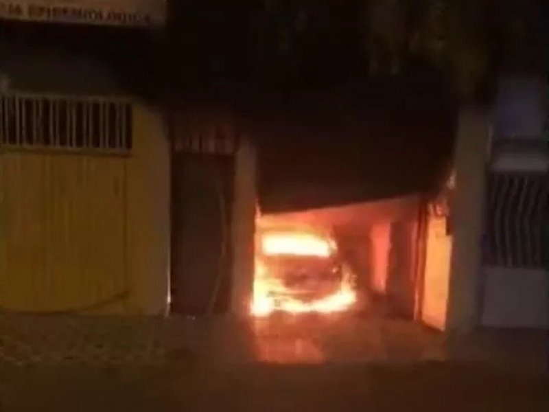 Imagem de Servidor morre após Incêndio atingir carro em garagem da prefeitura de Seabra