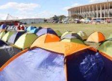 Imagem de Manifestantes já acampam no DF à espera da votação do impeachment  