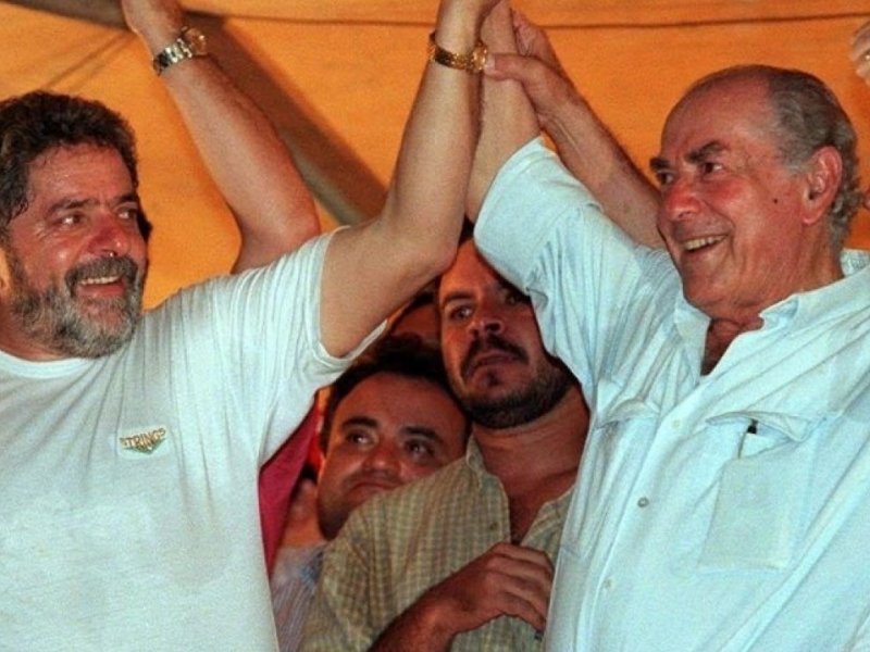 Imagem de Lula provoca Ciro e diz que fundador do PDT o apoiaria: ‘Brizola estaria do nosso lado’