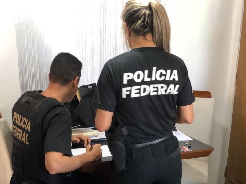 Imagem de PF cumpre mandados em Salvador em operação contra esquema de fraudes ao Auxílio Emergencial