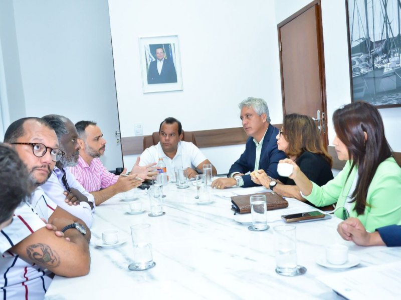 Imagem de Câmara de Salvador vota projeto que beneficia professores da rede municipal de ensino