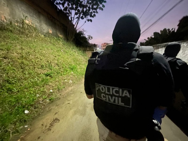 Imagem de Homem é preso e relógios avaliados em R$ 2,9 mil são recuperados em Eunápolis