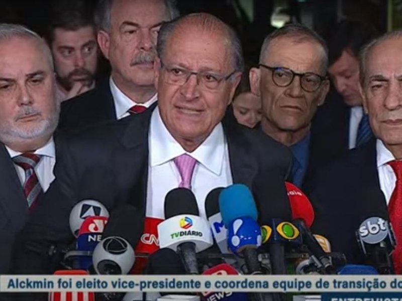 Imagem de Alckmin anuncia 'PEC da Transição' para pagar auxílio de R$ 600
