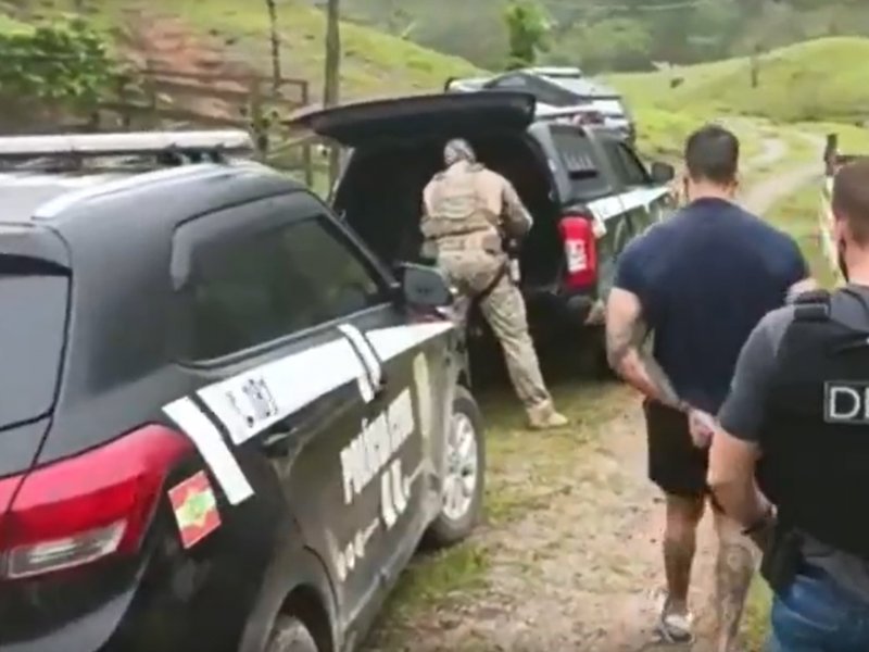 Imagem de Polícia prende oito membros de célula neonazista durante encontro em Santa Catarina