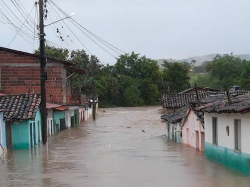 Imagem de Bahia registra mais de 112 mil afetados pelas chuvas