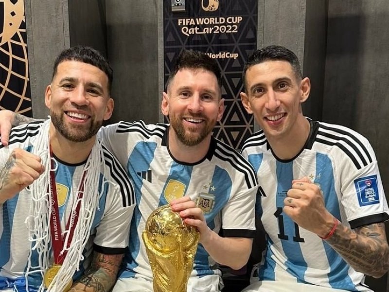 Imagem de Campeões do mundo deixam Catar e embarcam de volta para Argentina