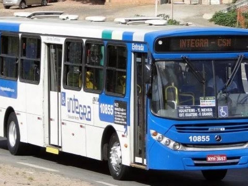 Imagem de Suspeito de roubar ônibus da capital baiana é preso