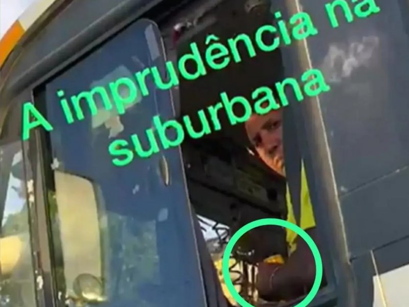 Imagem de Motorista de ônibus é flagrado dirigindo com lata de cerveja na mão na Av. Suburbana
