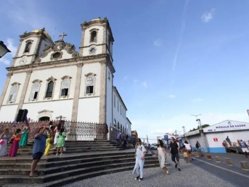 Imagem de Confira famosos que escolheram a Bahia como destino das férias de verão
