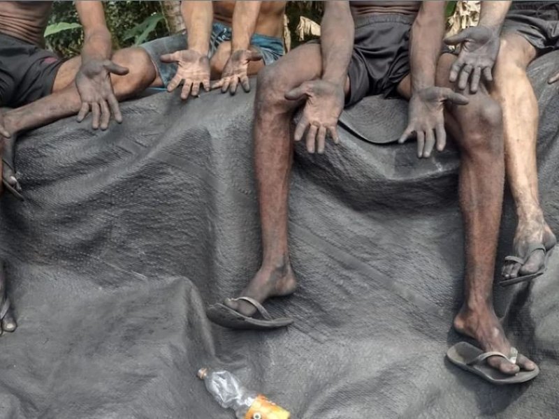 Imagem de Homens são resgatados de carvoaria em Salvador em condições análogas à escravidão
