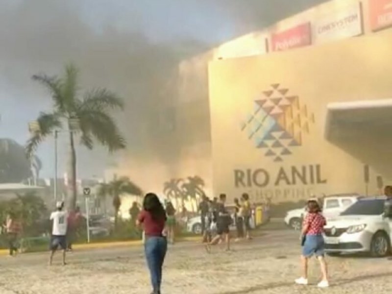 Imagem de Incêndio em cinema de shopping deixa dois mortos e feridos em São Luís