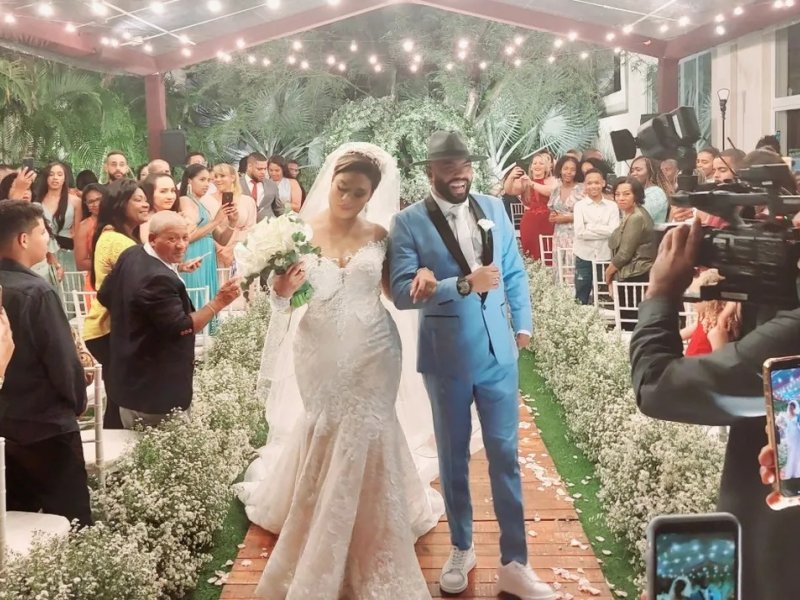 Imagem de 'O cantor apaixonado': Silvanno Salles se casa com filha de prefeito de cidade baiana
