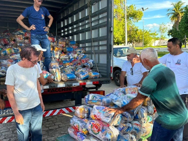 Imagem de "Bahia Sem Fome" entrega 24 toneladas de alimentos no norte do estado