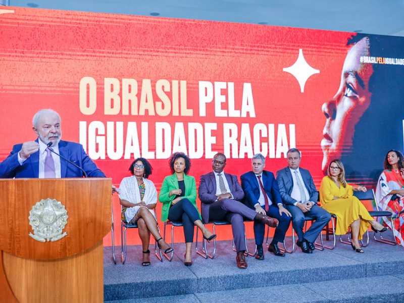 Imagem de Lula comenta ataque a creche em Santa Catarina que deixou quatro crianças mortas