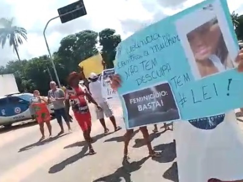 Imagem de Protesto em Vera Cruz cobra justiça em caso de feminicídio  