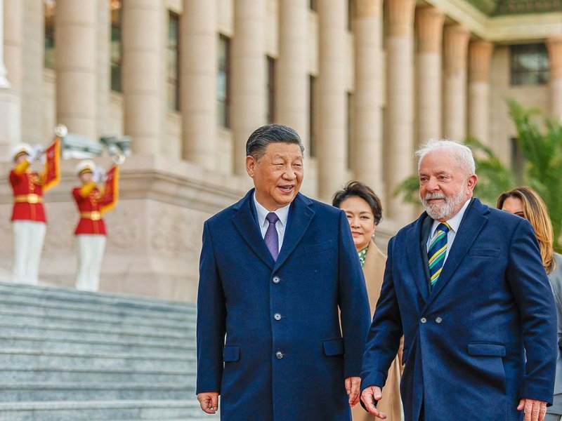 Imagem de Lula e Xi Jinping assinam 15 acordos de parceria em Pequim