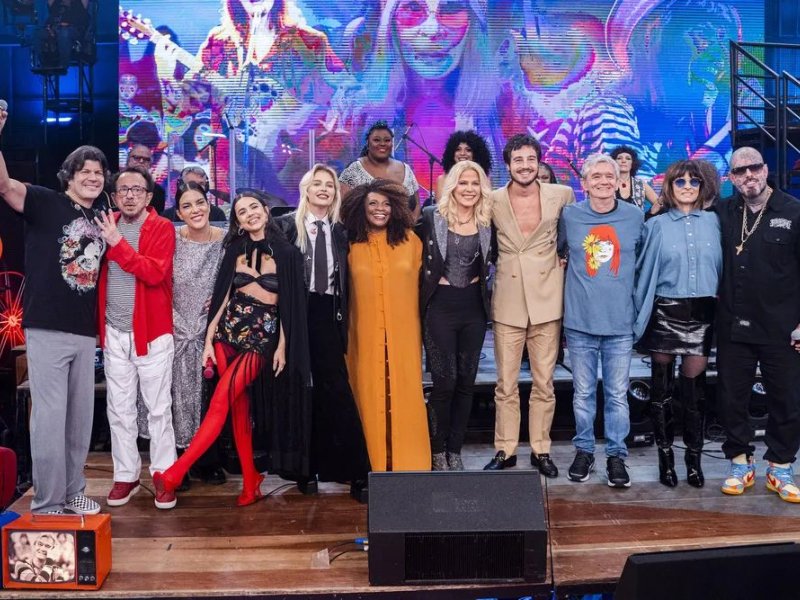 Imagem de ‘Altas Horas’ estreia novo palco em homenagem a Rita Lee e cantora assiste edição especial