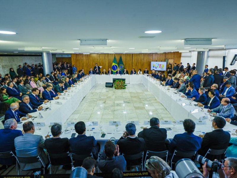 Imagem de Governo Lula anuncia medidas para prevenir violência nas escolas