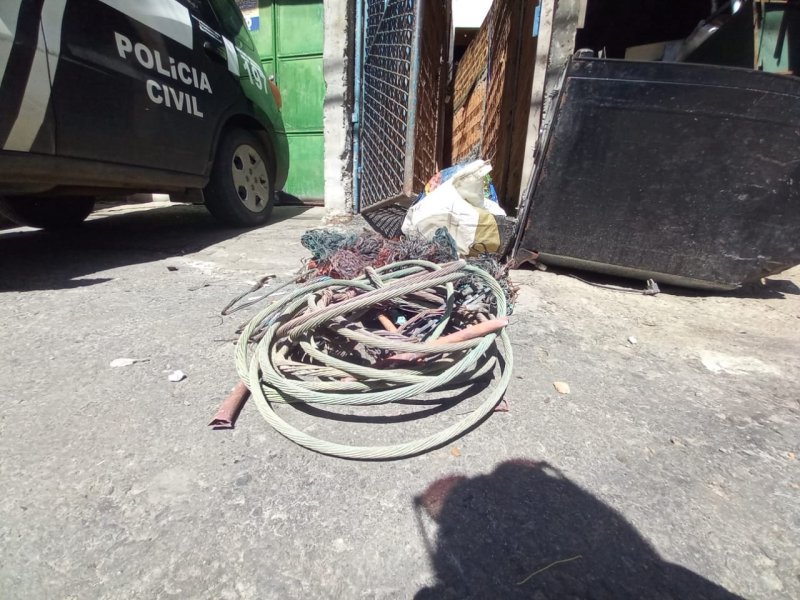 Imagem de Operação fiscaliza sucatas em Salvador à procura de fios de cobre