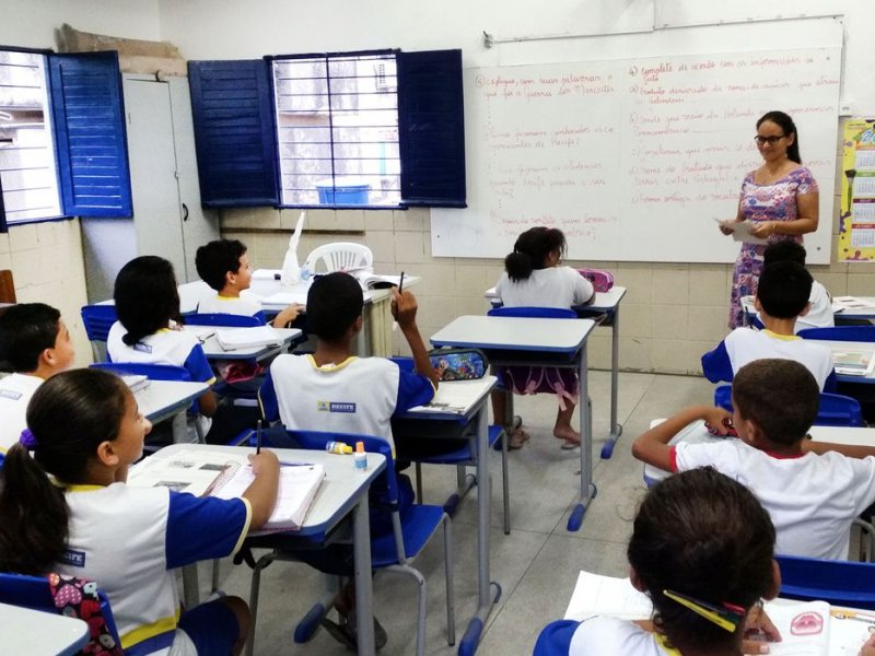 Imagem de Governo libera R$ 4 bi para ampliar vagas de tempo integral em escolas