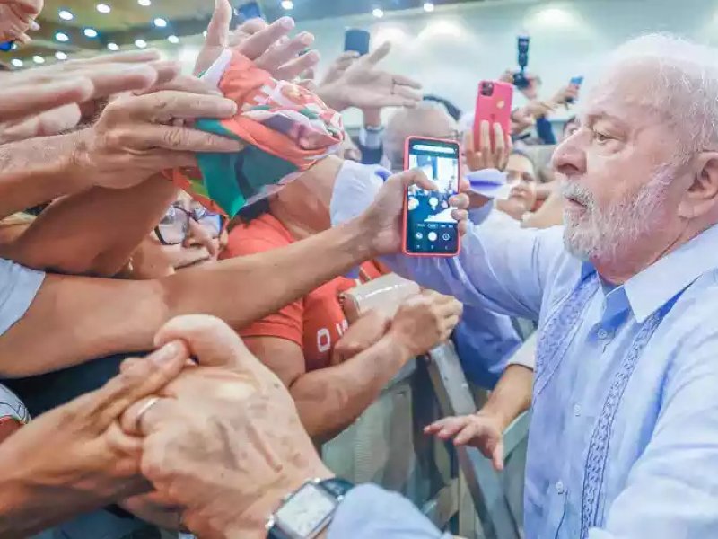 Imagem de Lula quer 20 milhões a menos de pobres até o final do ano