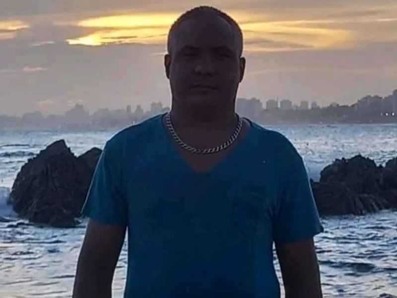 Imagem de Vidraceiro é morto a tiros enquanto voltava do trabalho no bairro da Engomadeira; família acusa polícia