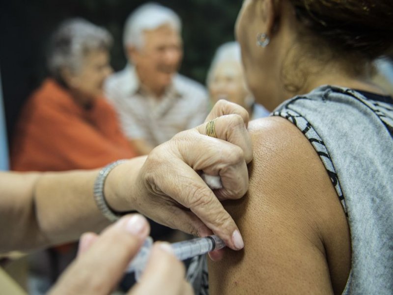 Imagem de Mais de 43 milhões de pessoas já se vacinaram contra gripe no Brasil