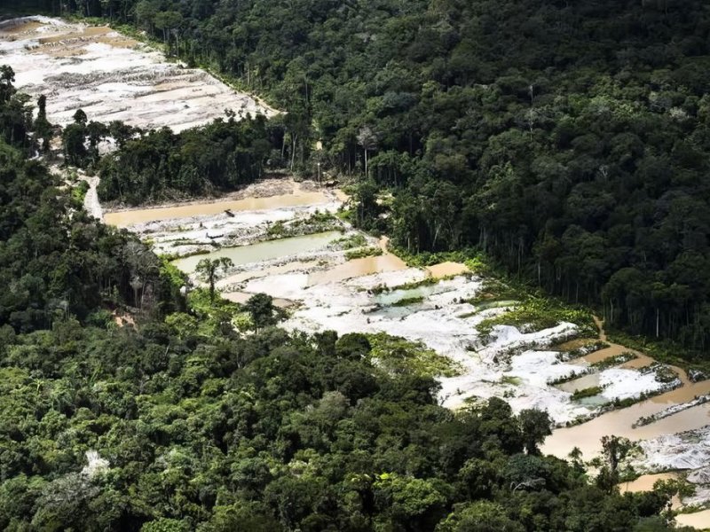 Imagem de Força-tarefa destrói dez garimpos ilegais na Amazônia