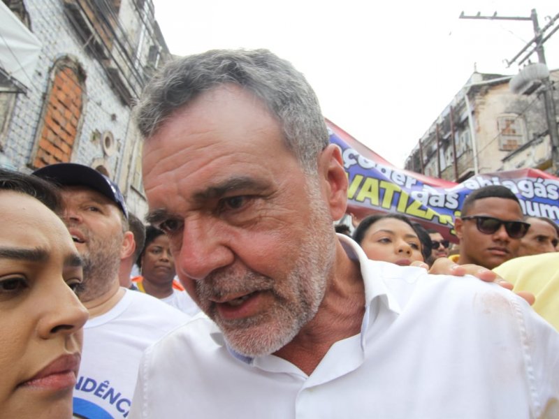 Imagem de Daniel Almeida diz que após inelegibilidade Bolsonaro ainda pagará preço mais alto 