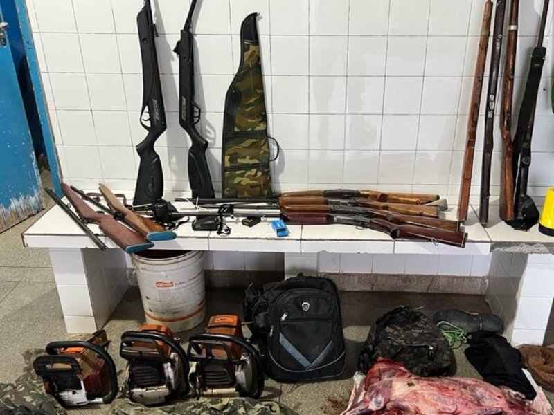 Imagem de Polícia ambiental apreende 12 armas e desarticula grupo de caçadores na Bahia