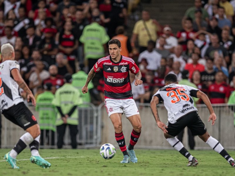 Imagem de Atacante Pedro, do Flamengo, é agredido por preparador físico do próprio time