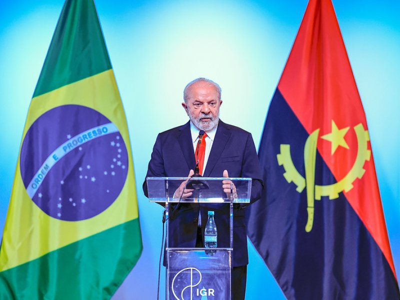 Imagem de Lula vai focar em reforma ministerial após viagem à África