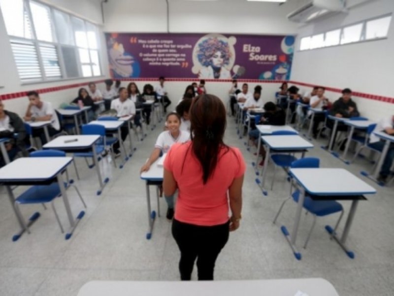 Imagem de Governo da Bahia nomeia mais de 1.300 professores e coordenadores aprovados em concurso do magistério