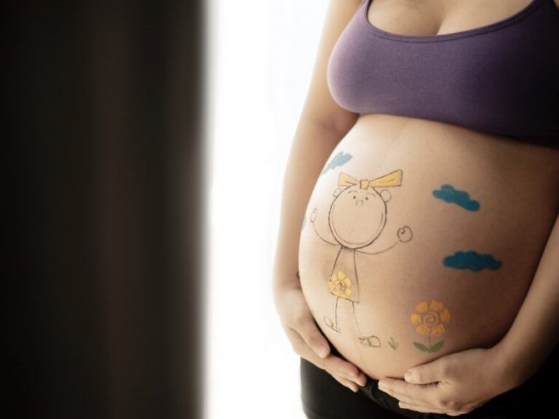 Imagem de Projeto que prevê conteúdo de prevenção à gravidez precoce é aprovado em comissão na ALBA