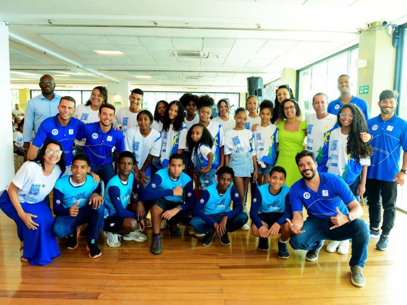 Imagem de Parceria da Prefeitura com clubes sociais promove inclusão de 700 estudantes no mundo dos esportes