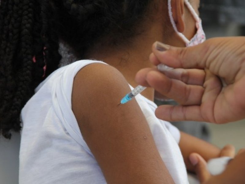 Imagem de Vacinação contra Covid e gripe estará suspensa neste feriado prolongado em Salvador