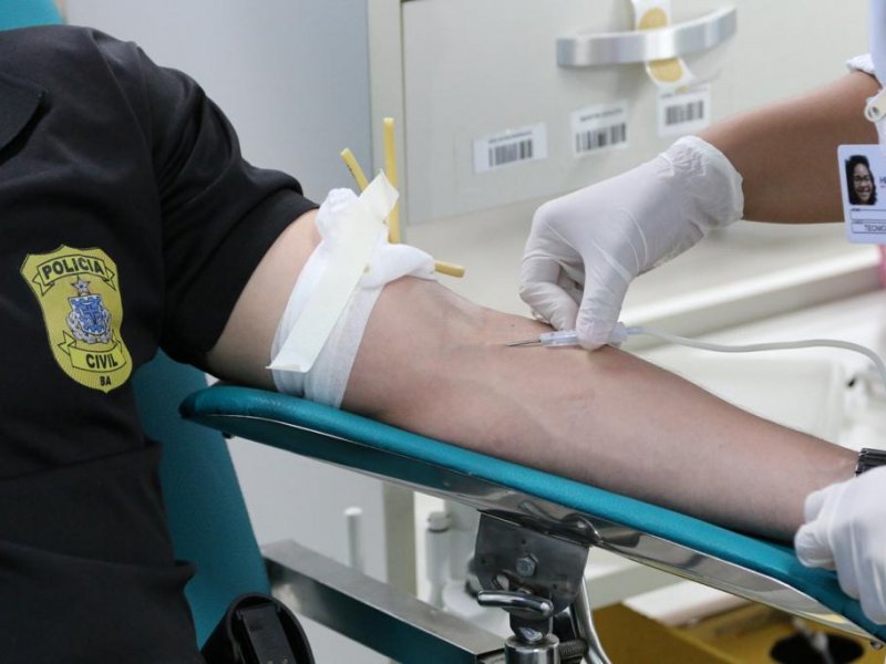 Imagem de Em 'primeira missão', alunos da Polícia Civil vão doar sangue no Hospital Roberto Santos