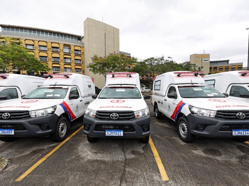Imagem de Governo do Estado entrega 68 ambulâncias tipo van para 66 municípios baianos