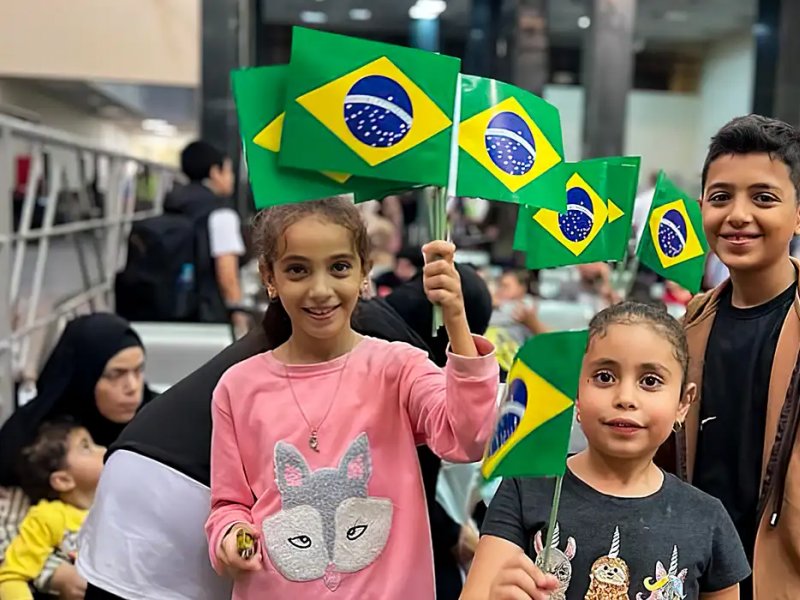 Imagem de Brasileiros que estavam em Gaza chegam ao Brasil nesta segunda