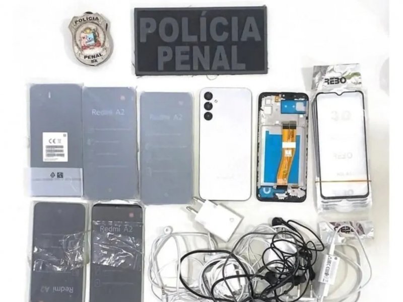 Imagem de Funcionário é preso por utilizar pães e colchões para esconder celulares enviados a detentos em Feira de Santana