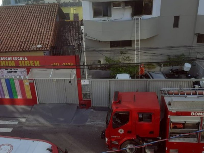 Imagem de Hotel é atingido por incêndio e assusta hóspedes em Salvador