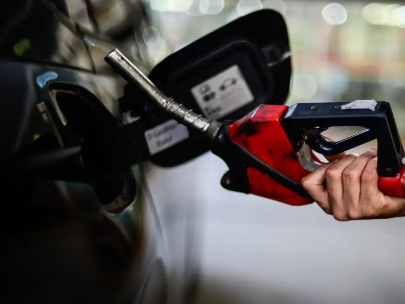Imagem de Petrobras reduz preço do diesel às distribuidoras amanhã