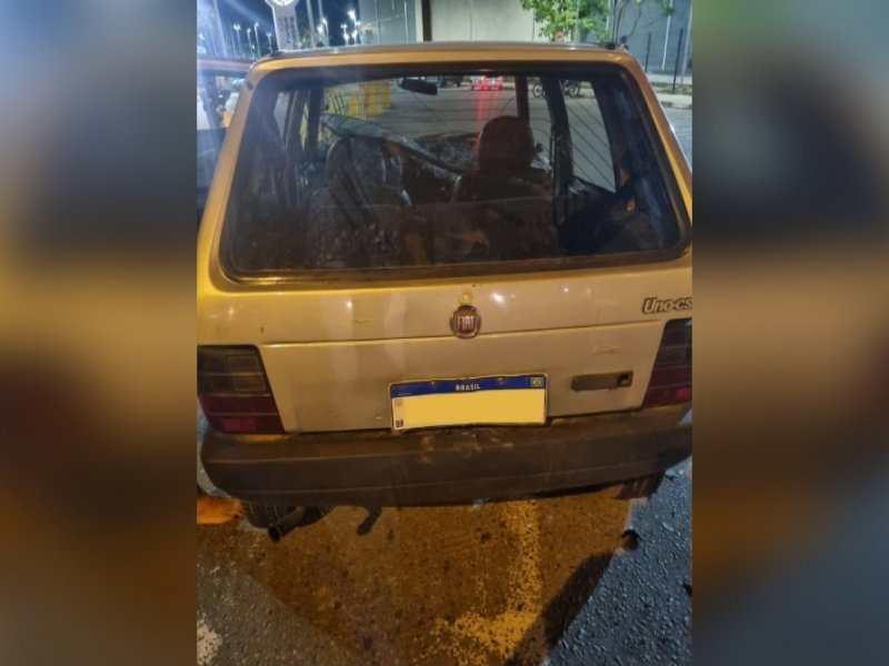 Imagem de PM apreende drogas e recupera veículo com restrição de roubo em Lauro de Freitas
