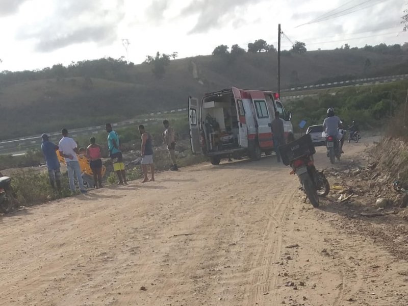 Imagem de Homem e mulher morrem em acidente de moto na zona rural de Cruz das Almas 